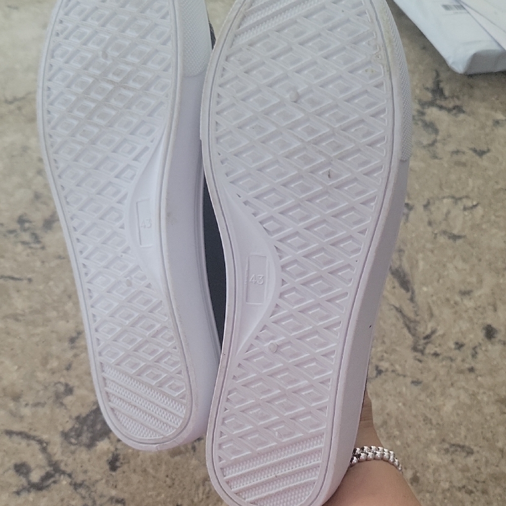 Black Canvas Mules by 1.2.3 - Picture 6 of 10
